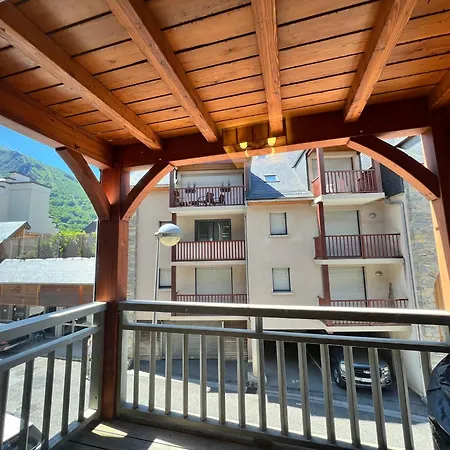Au Coeur De St-lary - Piscine Chauffee Et Sauna Appartamento