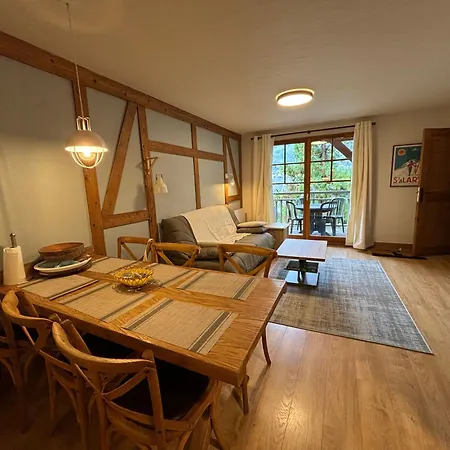 Au Cœur De St-lary - Piscine Chauffée Et Sauna Apartamento *
