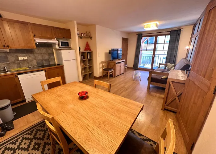 Apartment Au Coeur De St-lary - Piscine Chauffee Et Sauna *